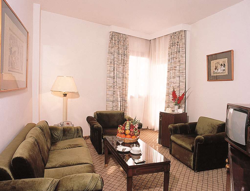 Baron Hotel